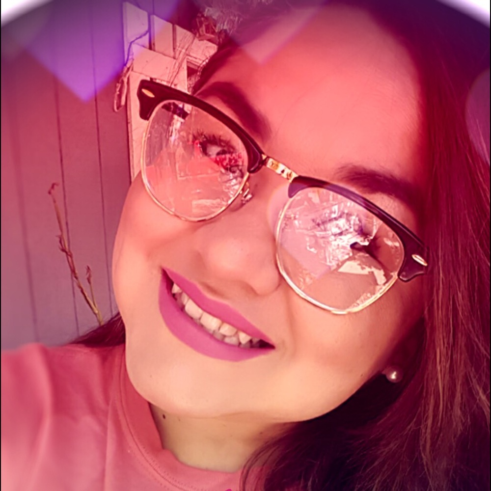 Meet your Posher, Sonia